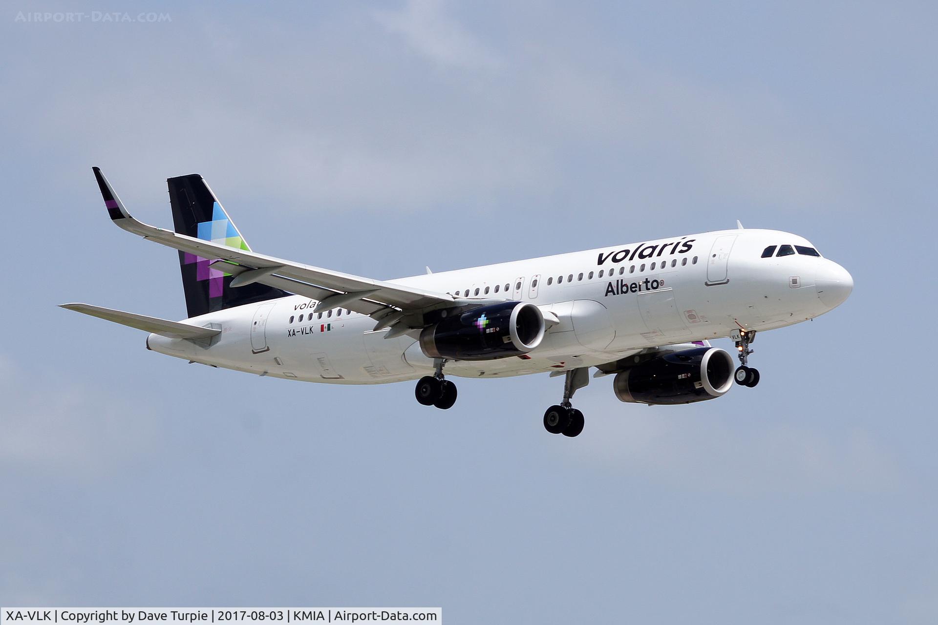 XA-VLK, 2015 Airbus A320-233 C/N 6610, Now named Alberto.