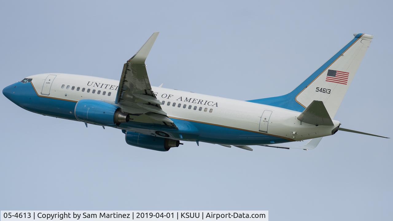 05-4613, 2008 Boeing C-40C Clipper (737-7DM BBJ) C/N 34809, Avalon 37 departing Travis AFB following the 2019 Airshow.