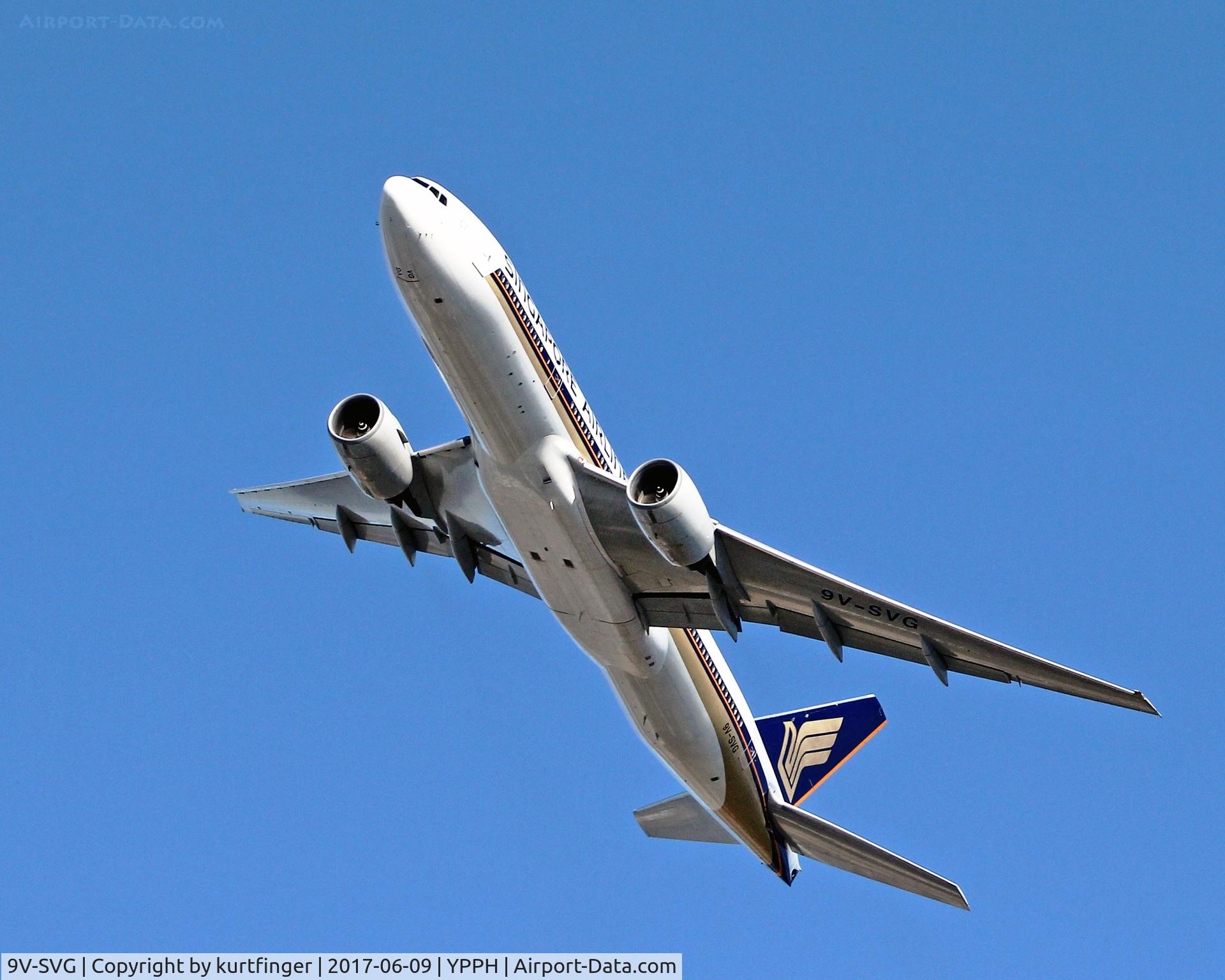 9V-SVG, 2002 Boeing 777-212/ER C/N 30872, Boeing 777-212 (ER) Singapore Airlines 9V-SVG, after departing runway 03 Perth International Airport, climbs out over Lilac Hill Park 09/06/17.