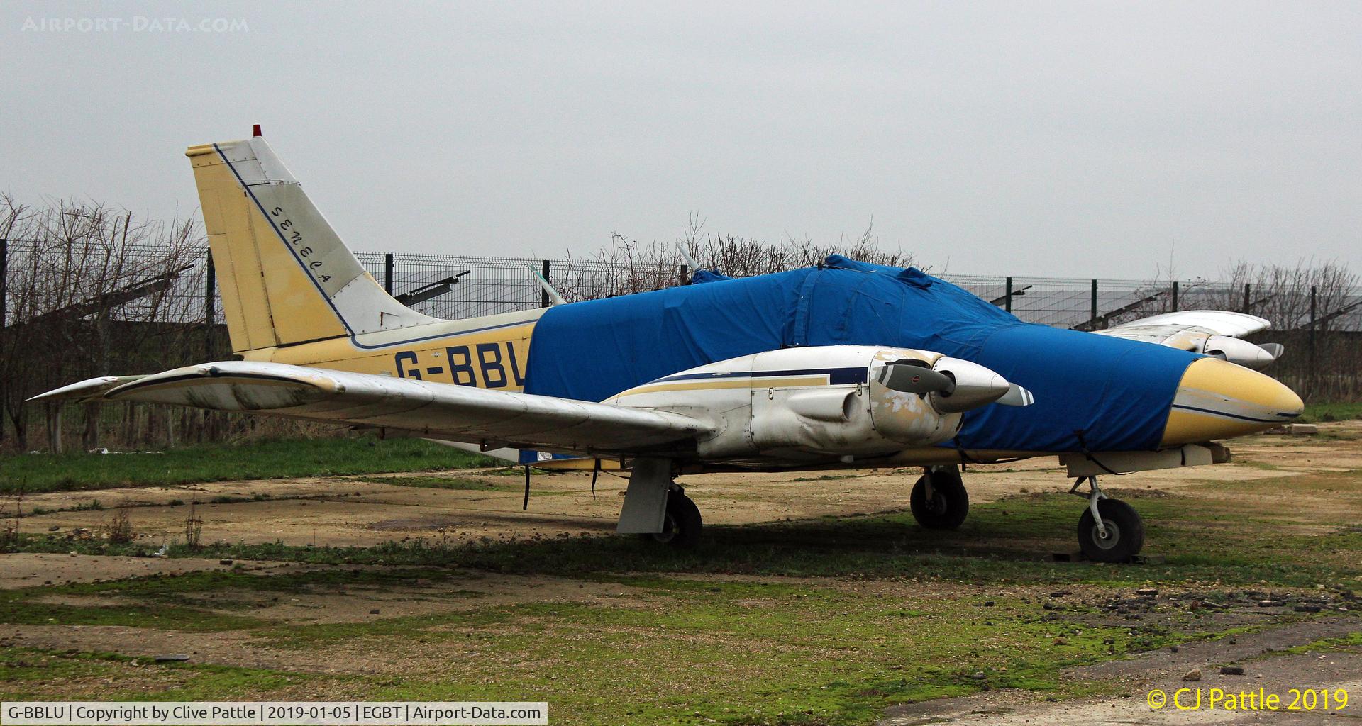 G-BBLU, 1973 Piper PA-34-200 Seneca C/N 34-7350271, Semi derelict @ Turweston