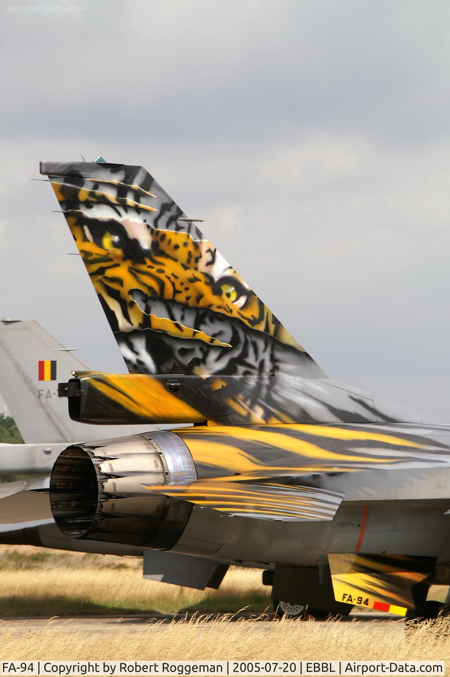 FA-94, SABCA F-16AM Fighting Falcon C/N 6H-94, SPOTTERSDAY.
TIGERPAINT.31 SQAUDRON.TAIL.