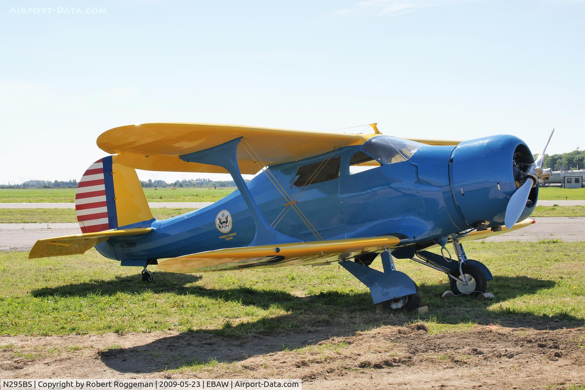 N295BS, 1939 Beech YC-43A Staggerwing C/N 295, STAMPE FLY IN.19 TH.
