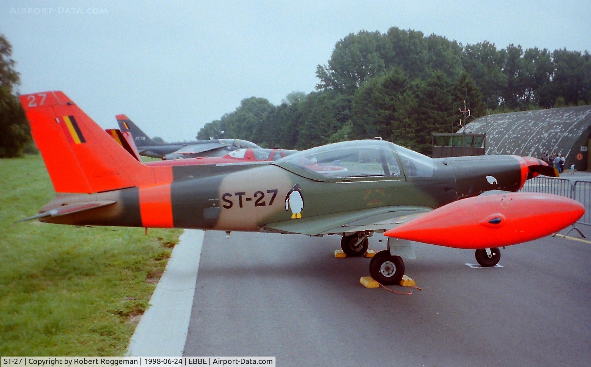 ST-27, SIAI-Marchetti SF-260M C/N 10-27, OPEN DAY.