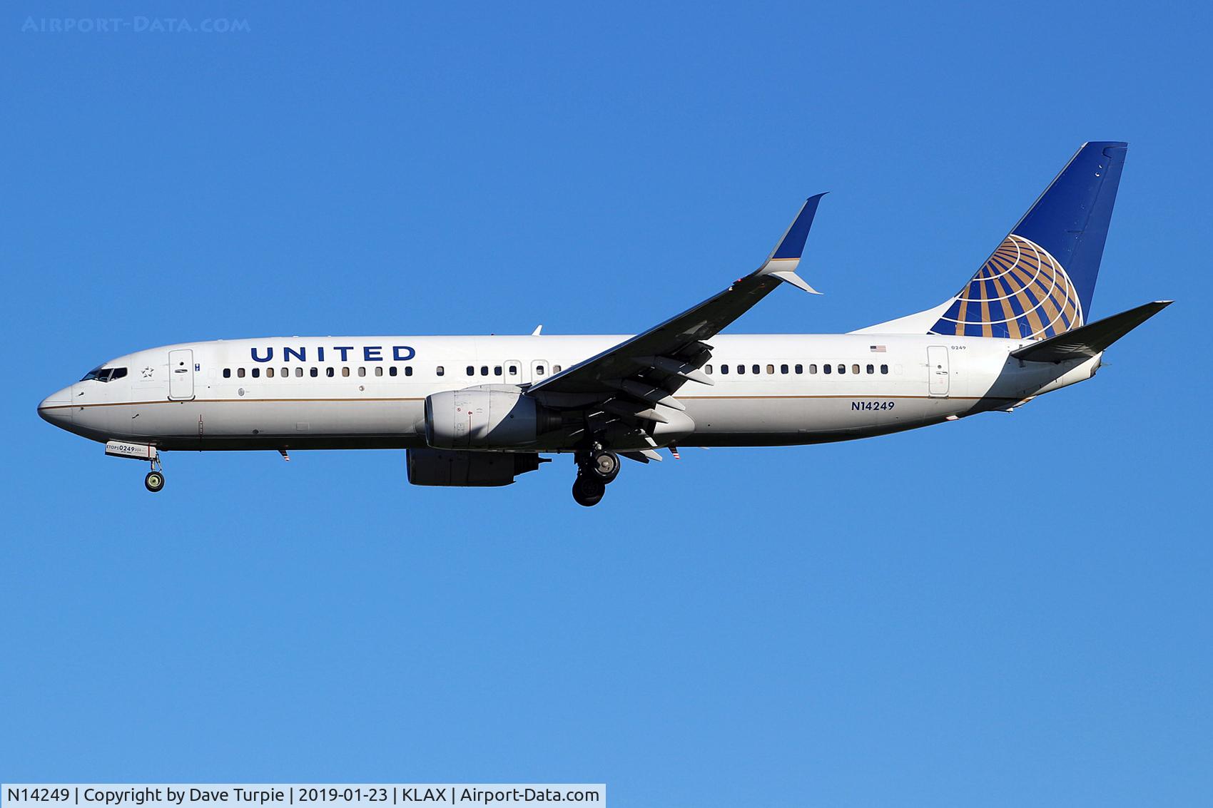 N14249, 1999 Boeing 737-824 C/N 28809, No comment.