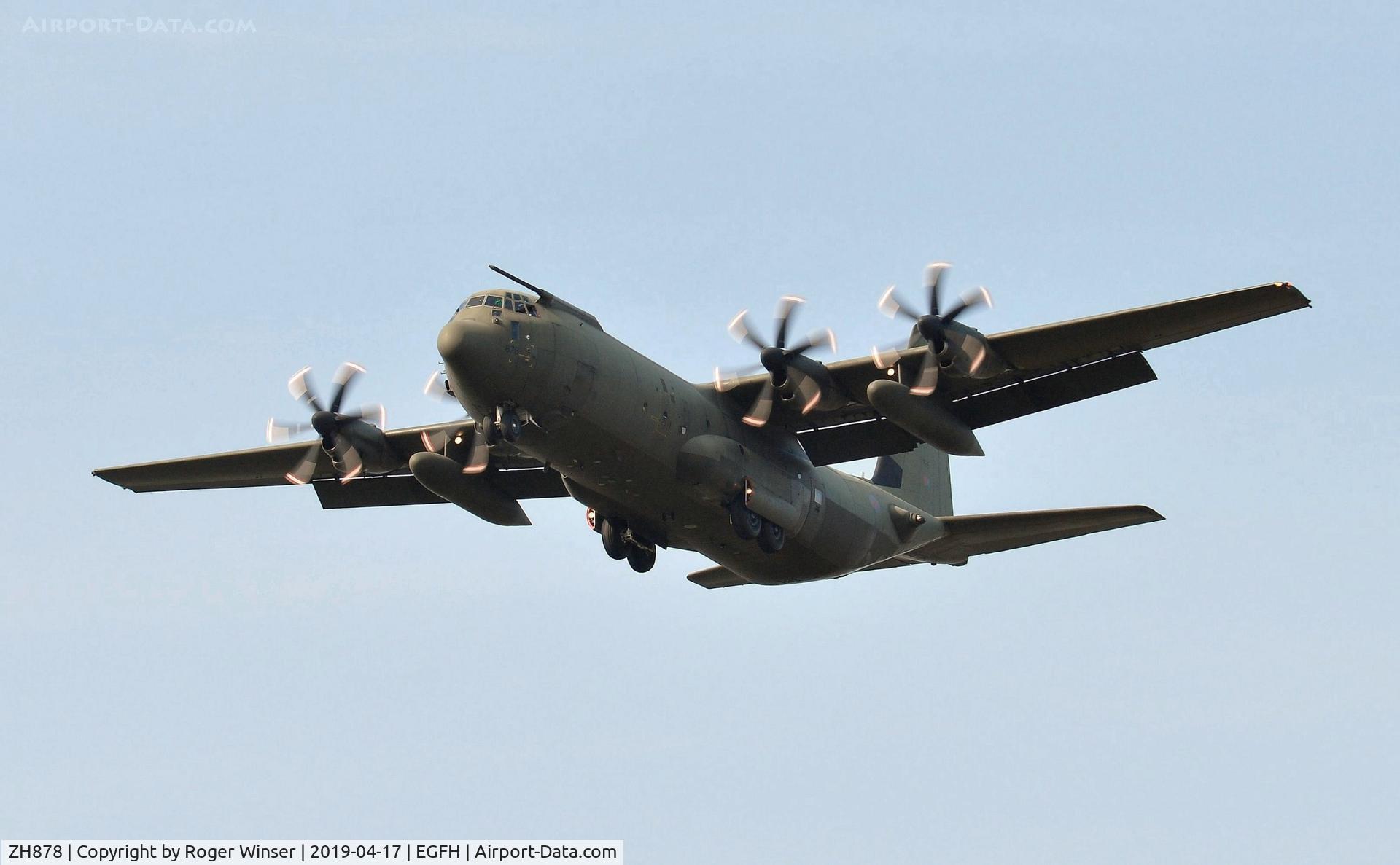 ZH878, 1998 Lockheed Martin C-130J-30 Hercules C.4 C/N 382-5462, RAF Hercules C.4 aircraft coded 878 of the Brize Norton Transport Wing approaching Runway 22.