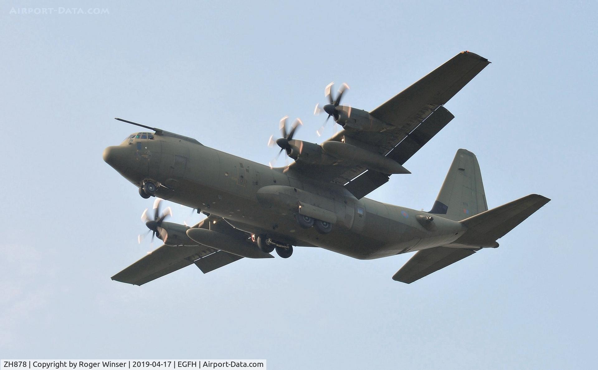 ZH878, 1998 Lockheed Martin C-130J-30 Hercules C.4 C/N 382-5462, RAF Hercules C.4 aircraft coded 878 of the Brize Norton Transport Wing approaching Runway 22.
