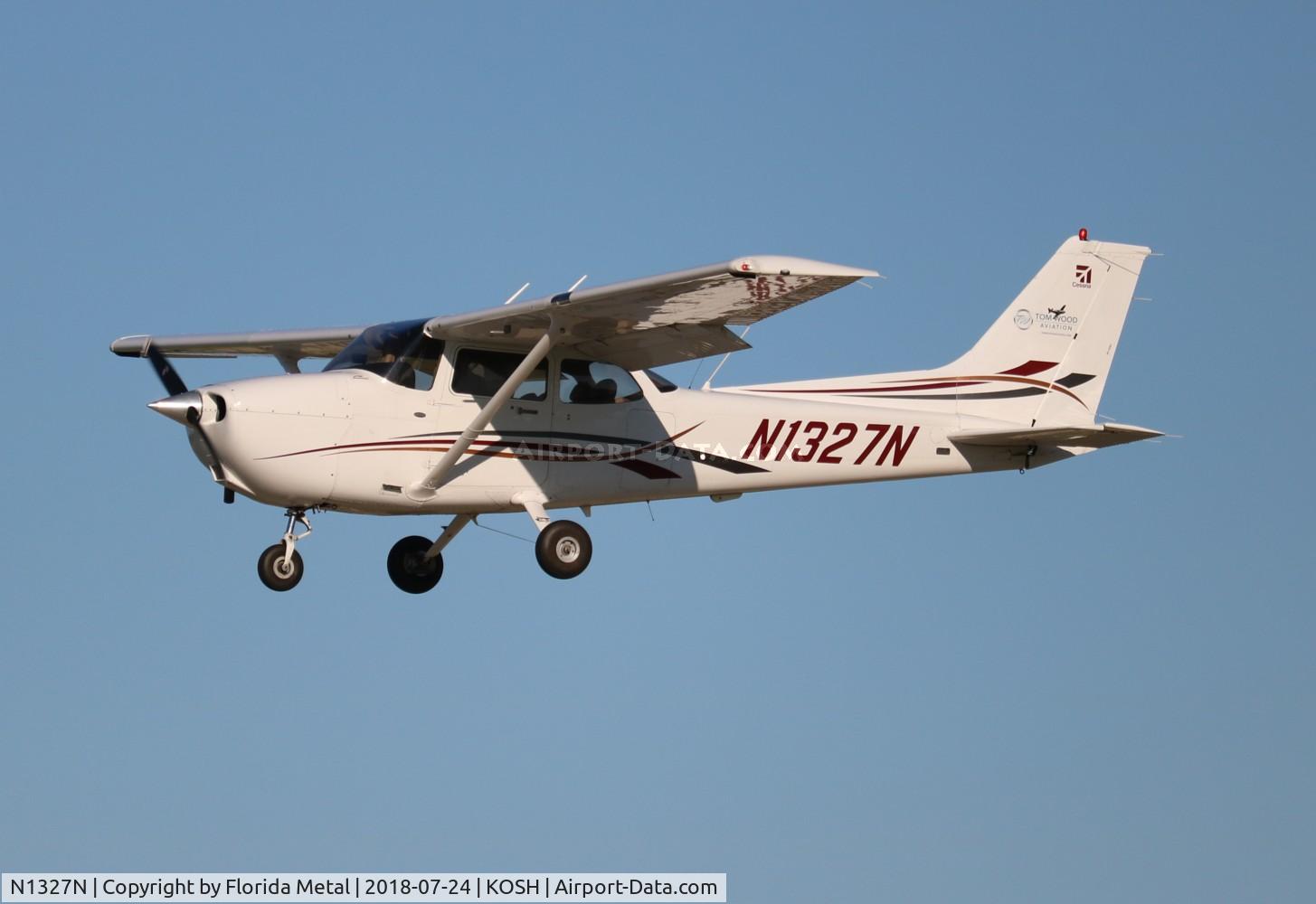 N1327N, 2006 Cessna 172S C/N 172S10380, Cessna 172S