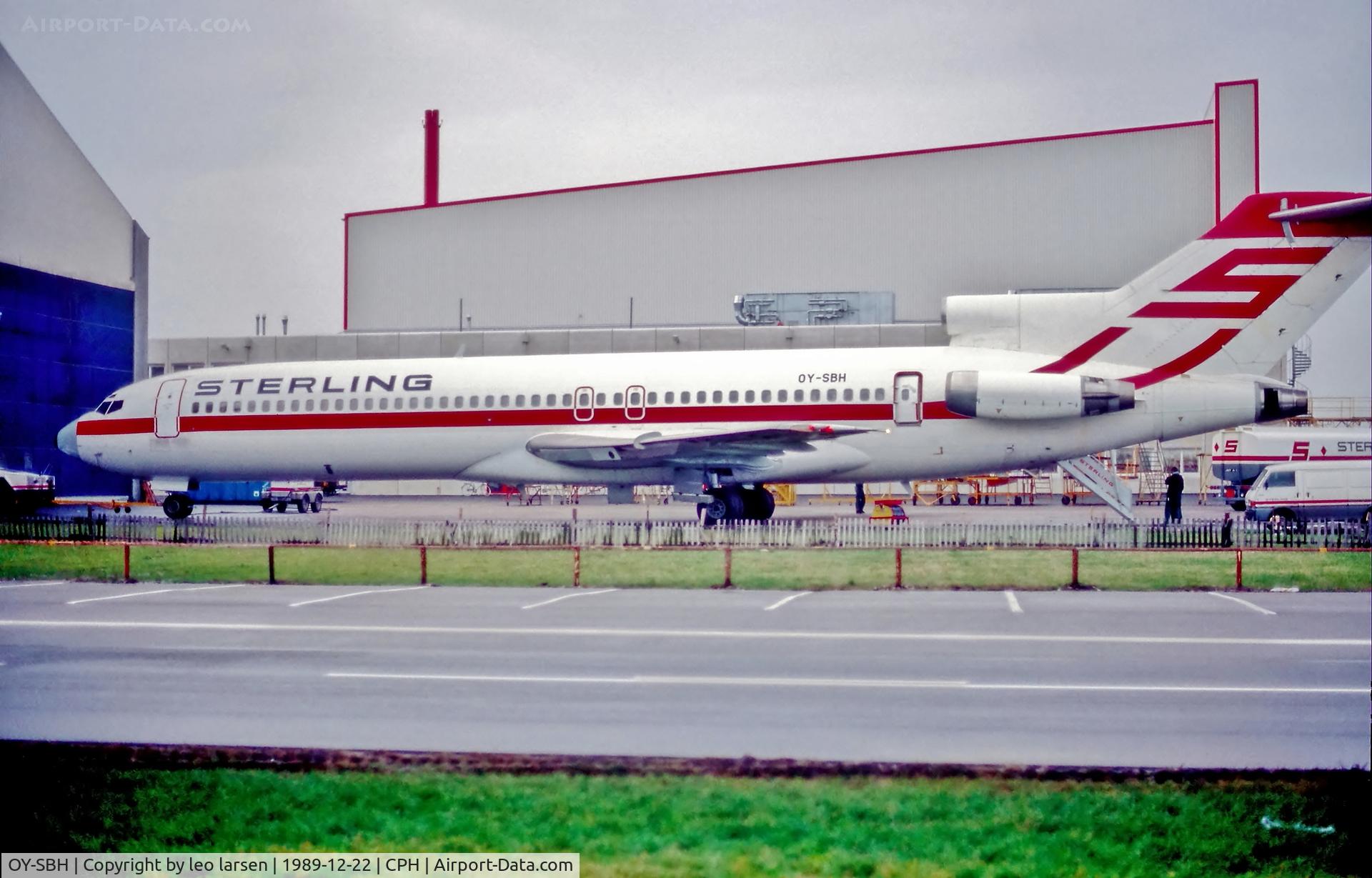 OY-SBH, 1981 Boeing 727-2B7 C/N 22164, Copenhagen 22.12.1989