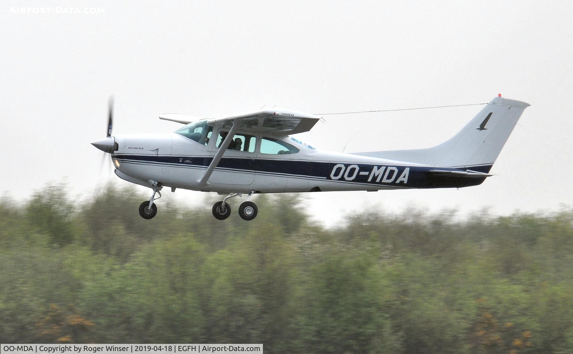 OO-MDA, Cessna R182 Skylane RG C/N R18201057, Visiting Skylane RG II aircraft departing Runway 10 for it's base in Belgium..