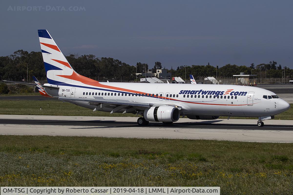 OM-TSG, 2004 Boeing 737-85R C/N 30666, Runway 13