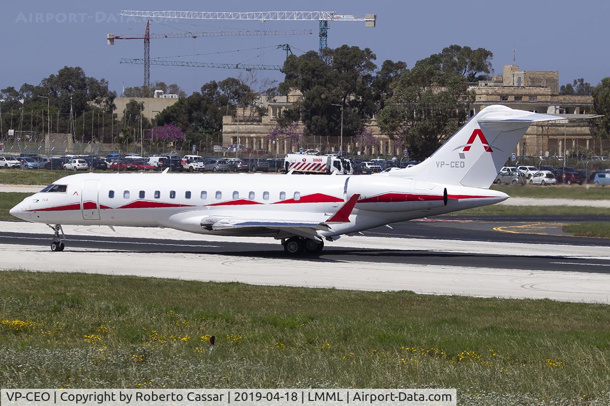 VP-CEO, 2011 Bombardier BD-700-1A10 Global Express XRS C/N 9416, Runway 13 Backtrack