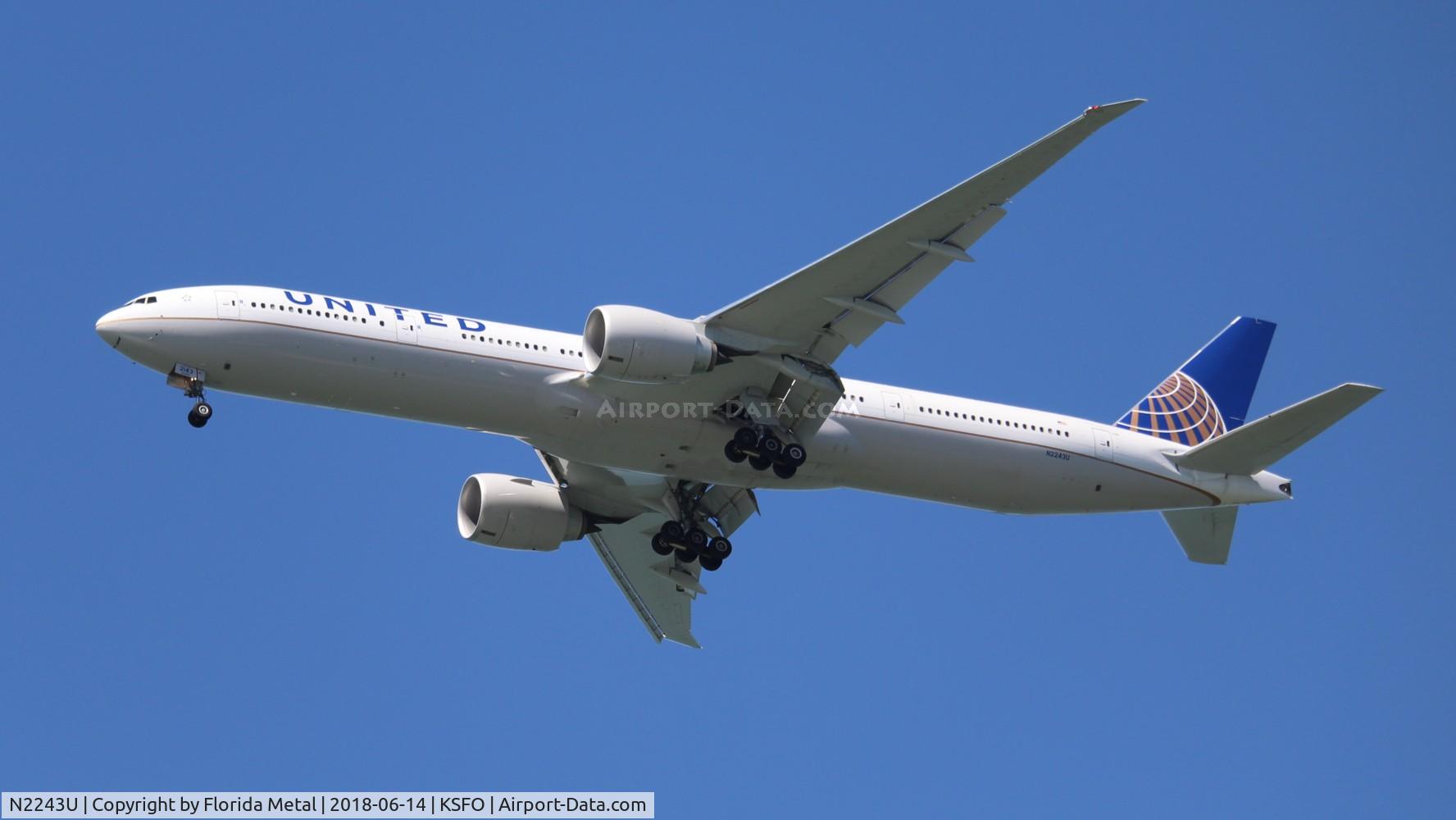 N2243U, 2017 Boeing 777-300/ER C/N 63723, United