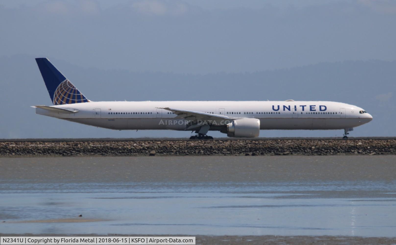 N2341U, 2017 Boeing 777-300/ER C/N 63721 / 1493, United