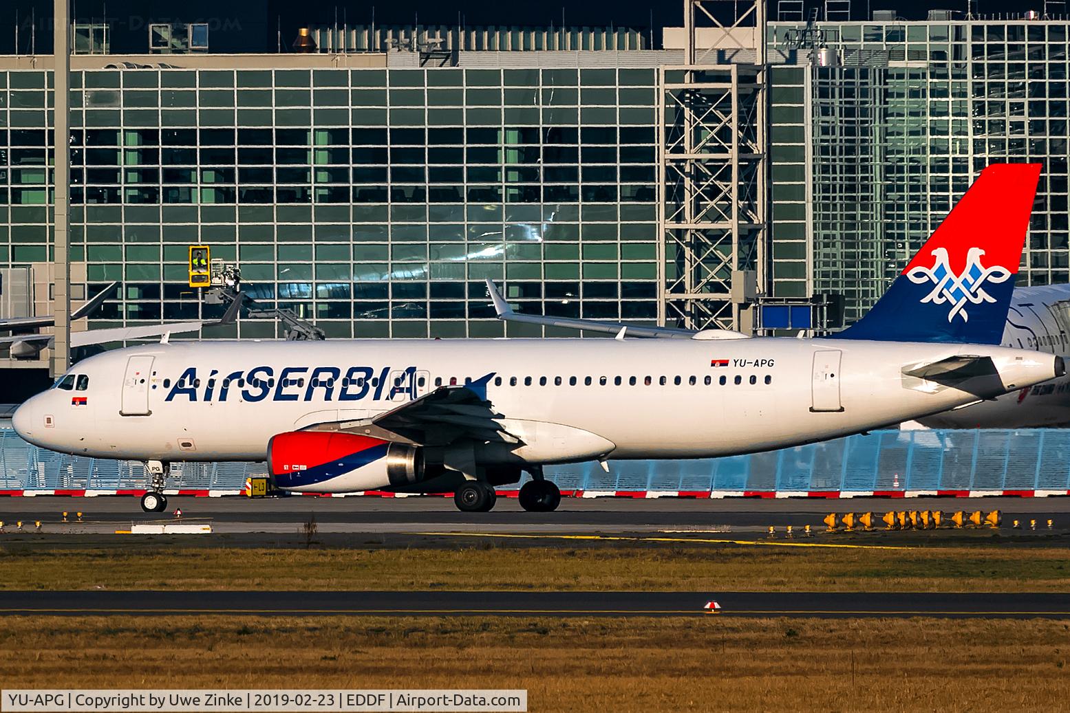 YU-APG, 2000 Airbus A320-232 C/N 2587, early morning