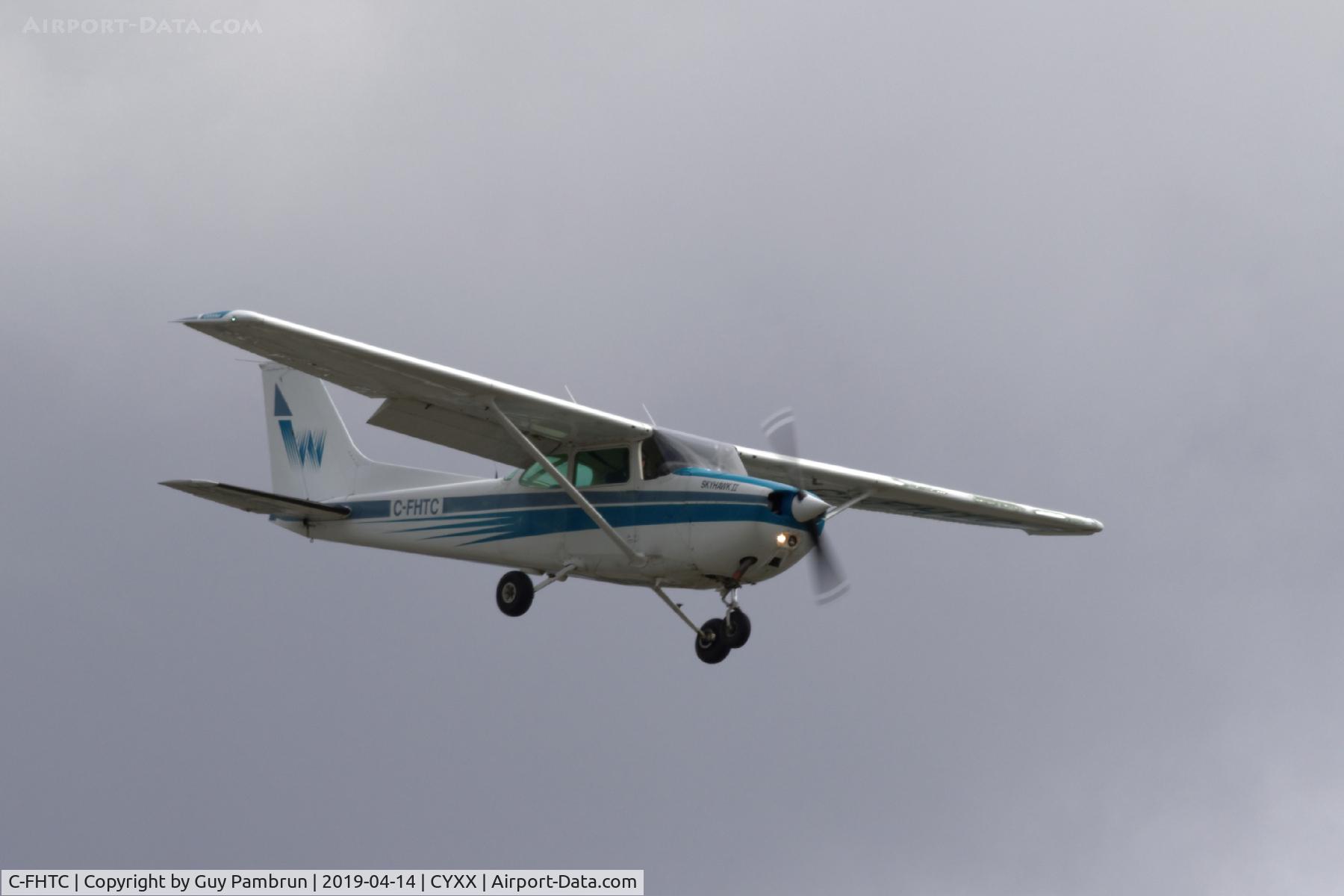 C-FHTC, 1981 Cessna 172P C/N 17274876, Landing