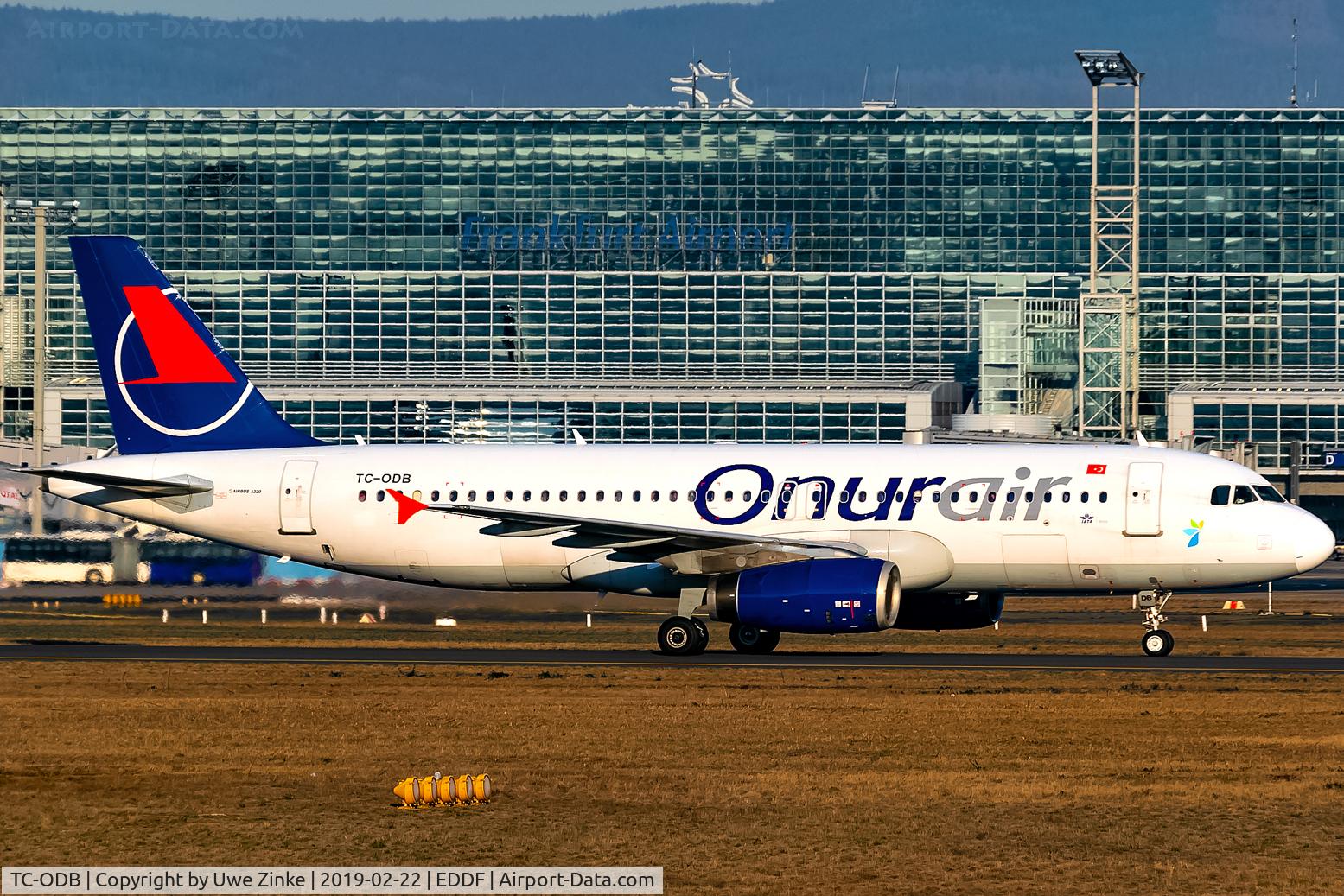 TC-ODB, 1996 Airbus A320-232 C/N 580, morning sun