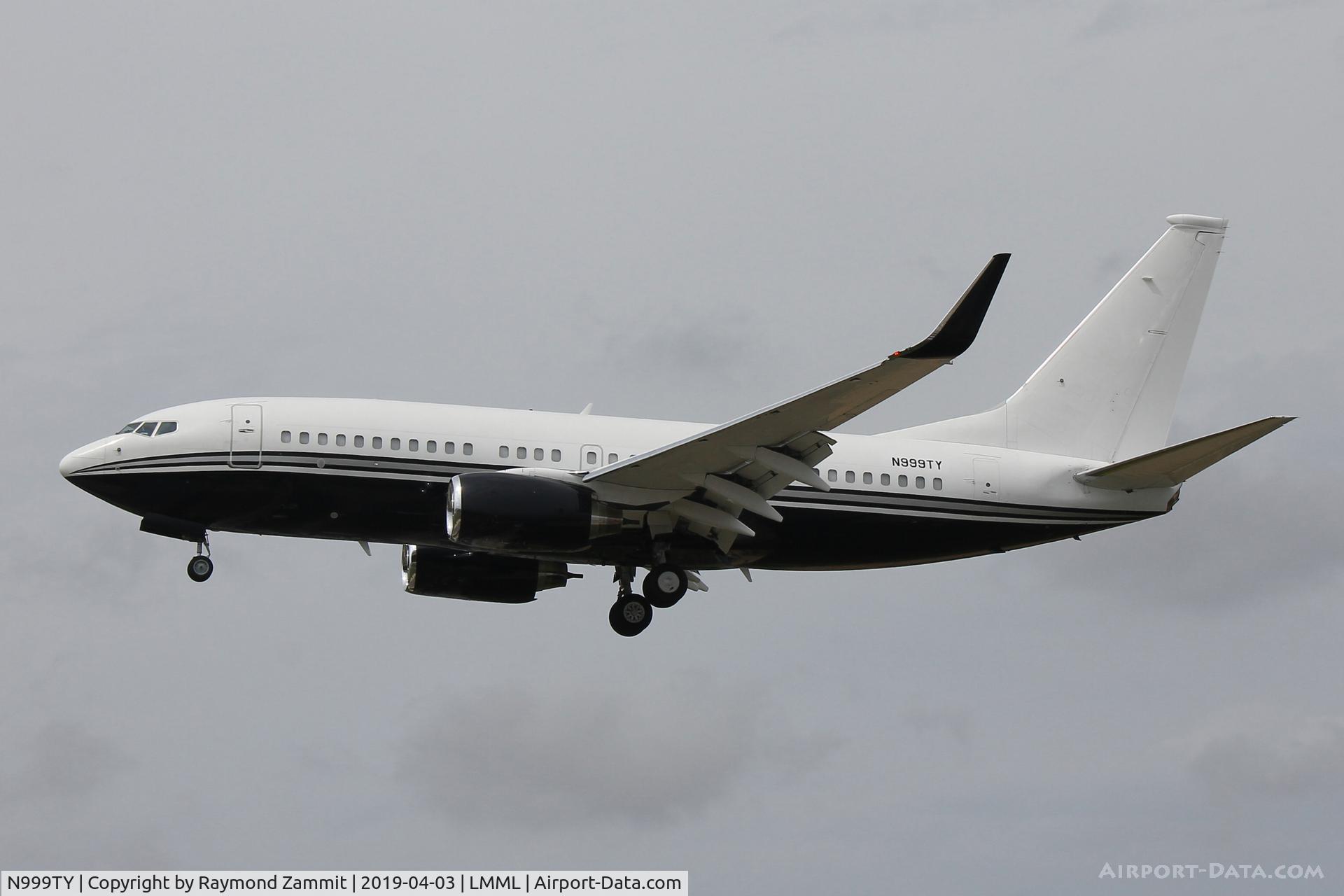 N999TY, 2008 Boeing 737-7JR BBJ C/N 37111, B737-700 N999TY