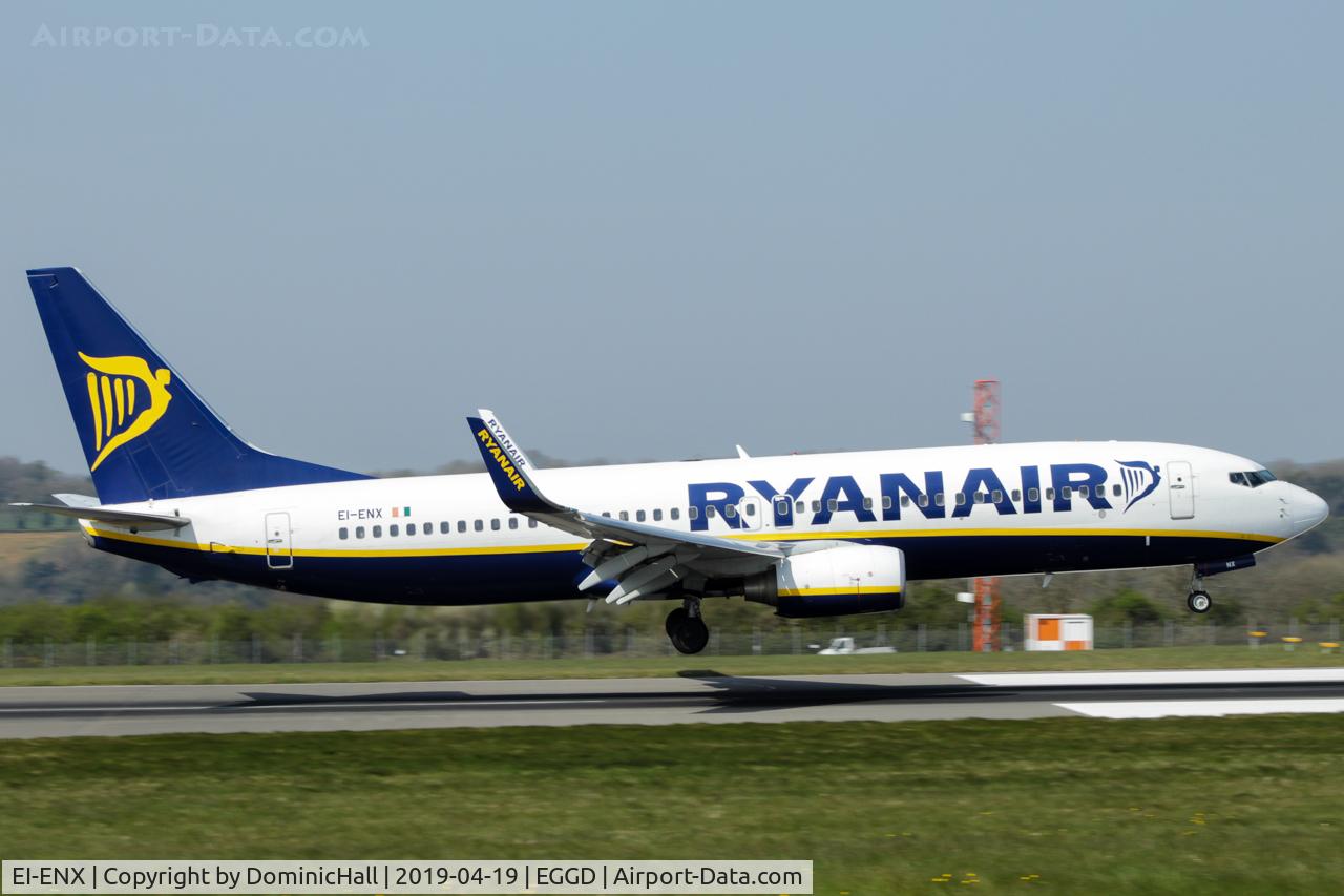 EI-ENX, 2010 Boeing 737-8AS C/N 40305, Landing RWY 09