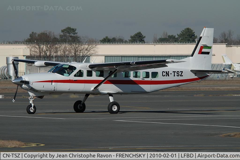 CN-TSZ, 2002 Cessna 208B Grand Caravan C/N 208B0966, rg 11/02 wears UAE flag!