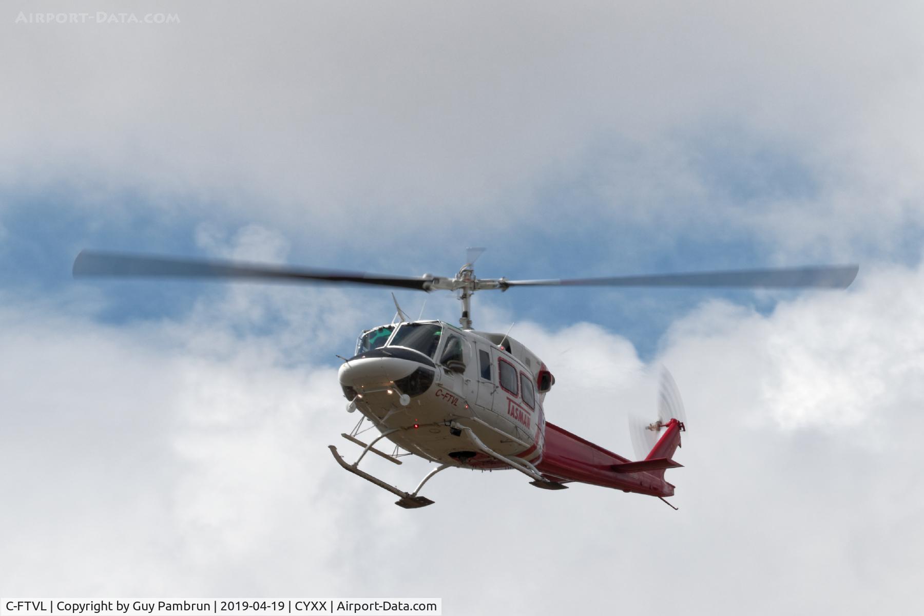 C-FTVL, 1972 Bell 212 C/N 30551, Landing