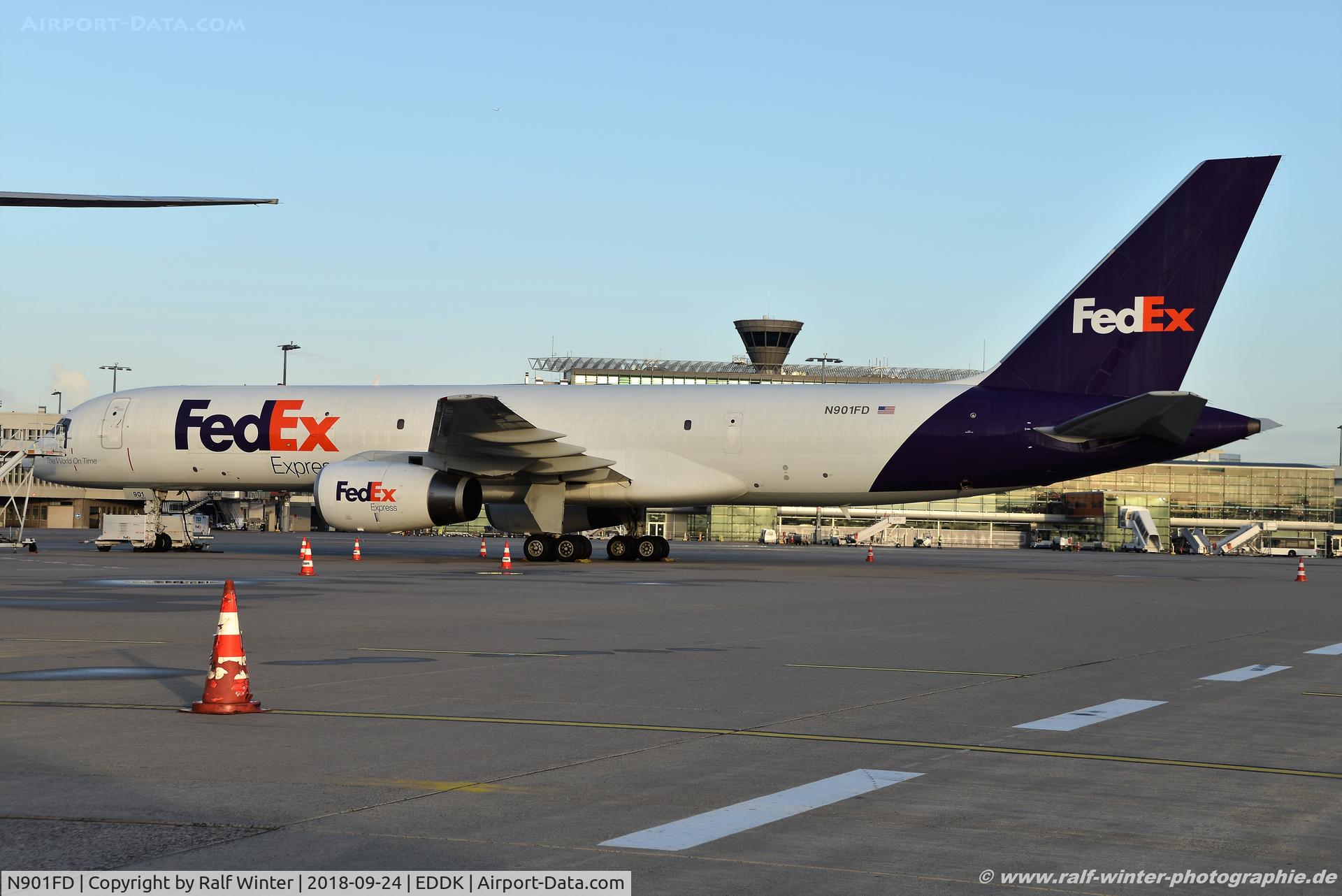 N901FD, 1993 Boeing 757-2B7 C/N 27122, Boeing 757-2B7(SF) - FX FDX Federal Express FedEX 'Tucker' - 27122 - N901FD - 24.09.2018 - CGN