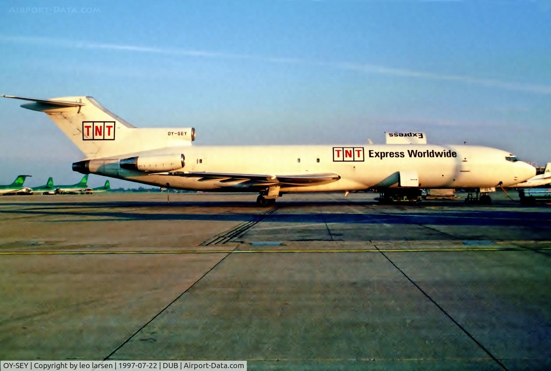 OY-SEY, 1973 Boeing 727-224F C/N 20659, Dublin 22.7.1997