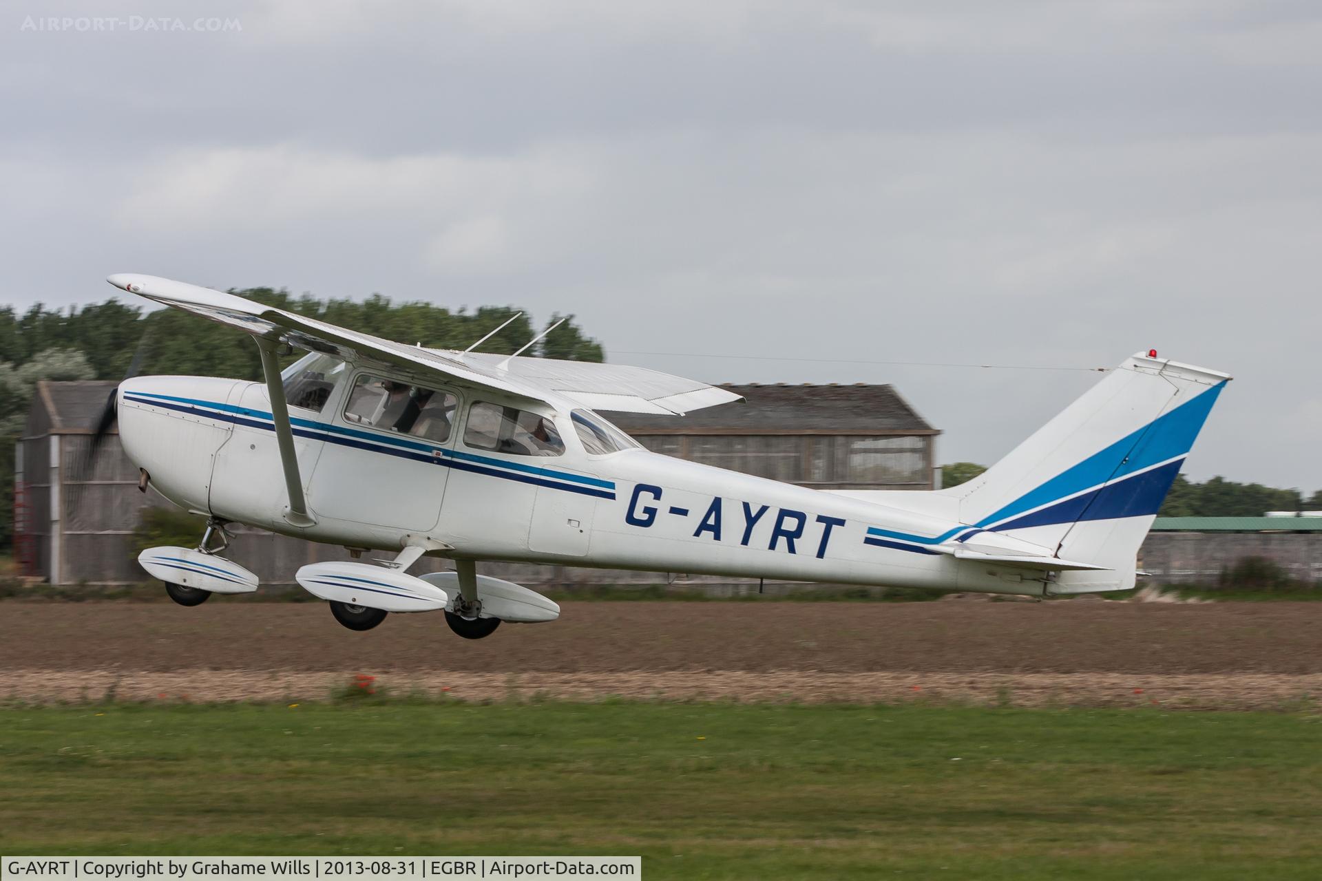 G-AYRT, 1971 Reims F172K Skyhawk C/N 0777, Cessna F172K G-AYRT, Breighton 31/8/13
