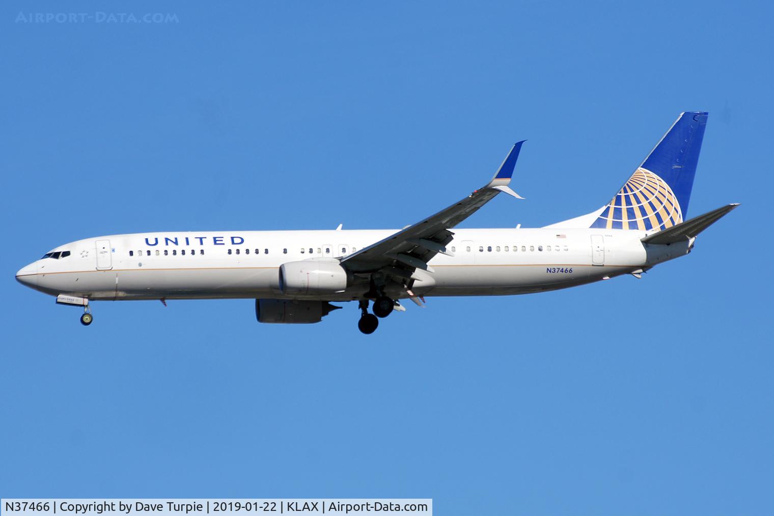 N37466, 2013 Boeing 737-924/ER C/N 31644, No comment.