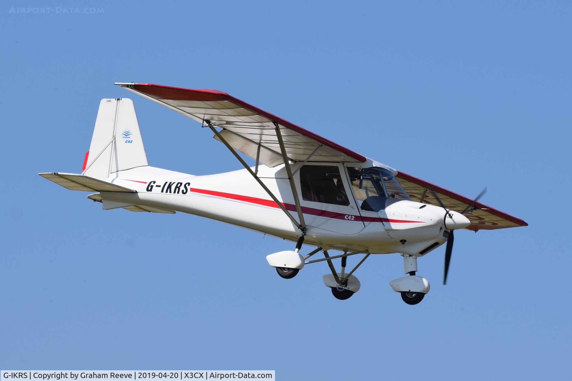 G-IKRS, 2001 Comco Ikarus C42 FB UK C/N PFA 322-13719, Landing at Northrepps.