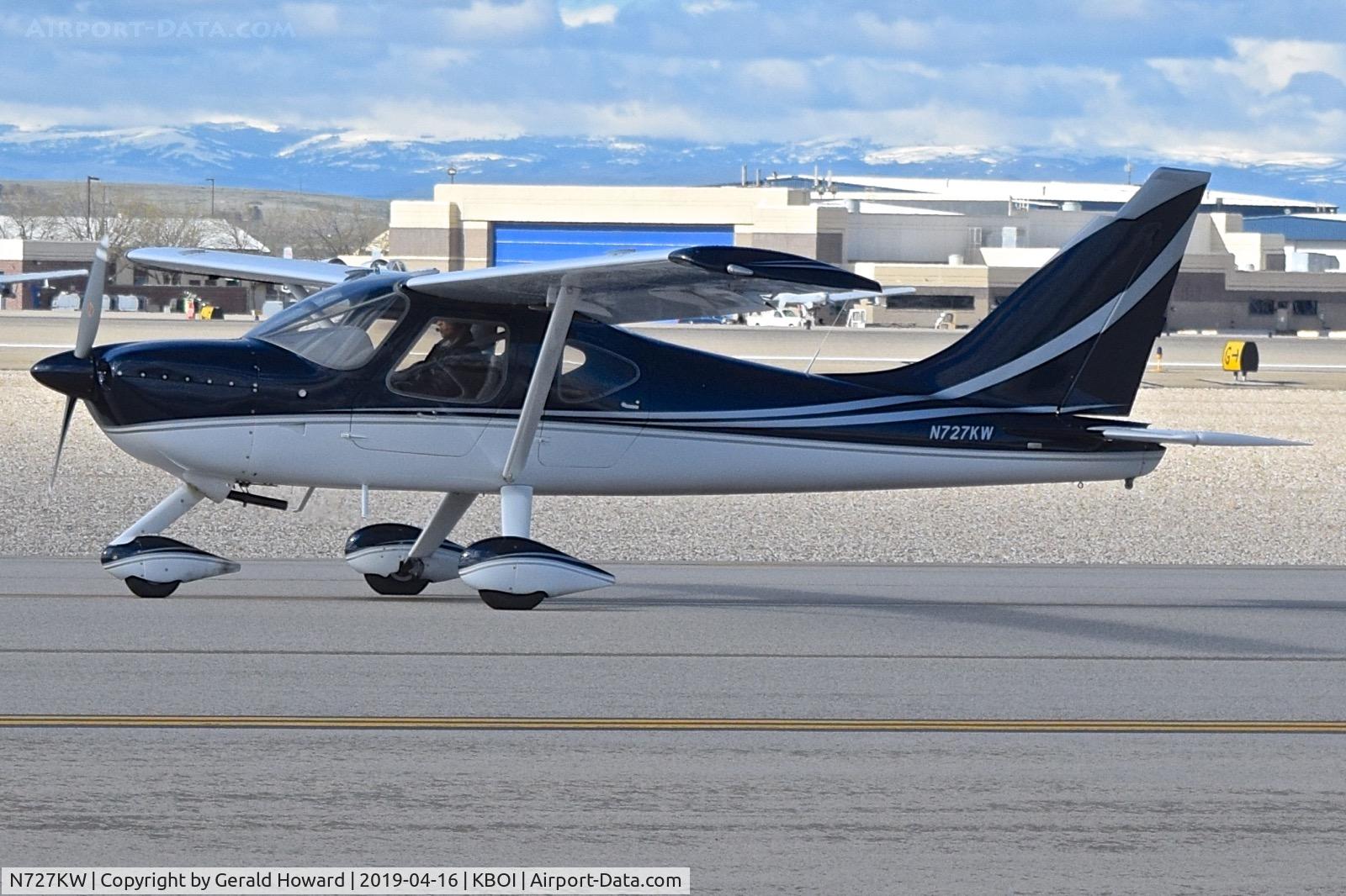 N727KW, 2008 Nicholas Eberling Sportsman GS-2 C/N 7476, Taxiing on Alpha.