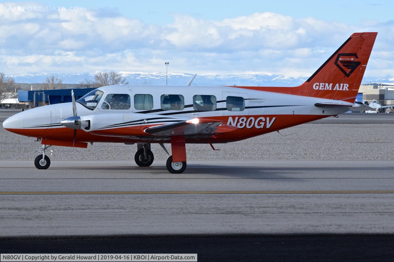 N80GV, 1975 Piper PA-31-350 Chieftain C/N 31-7552003, Taxiing on Alpha. New paint since July of 2018.