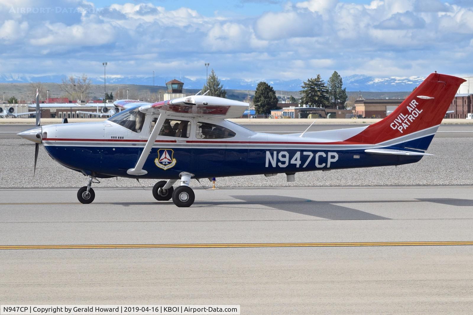 N947CP, 2007 Cessna 182T Skylane C/N 18281974, Taxiing on Alpha.