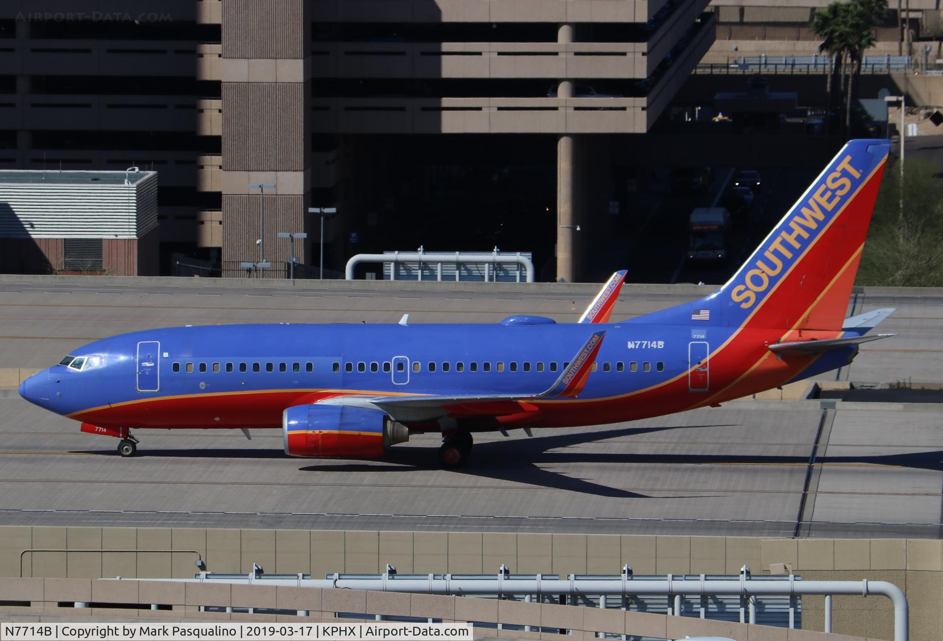 N7714B, 2004 Boeing 737-76N C/N 32679, Boeing 737-76N