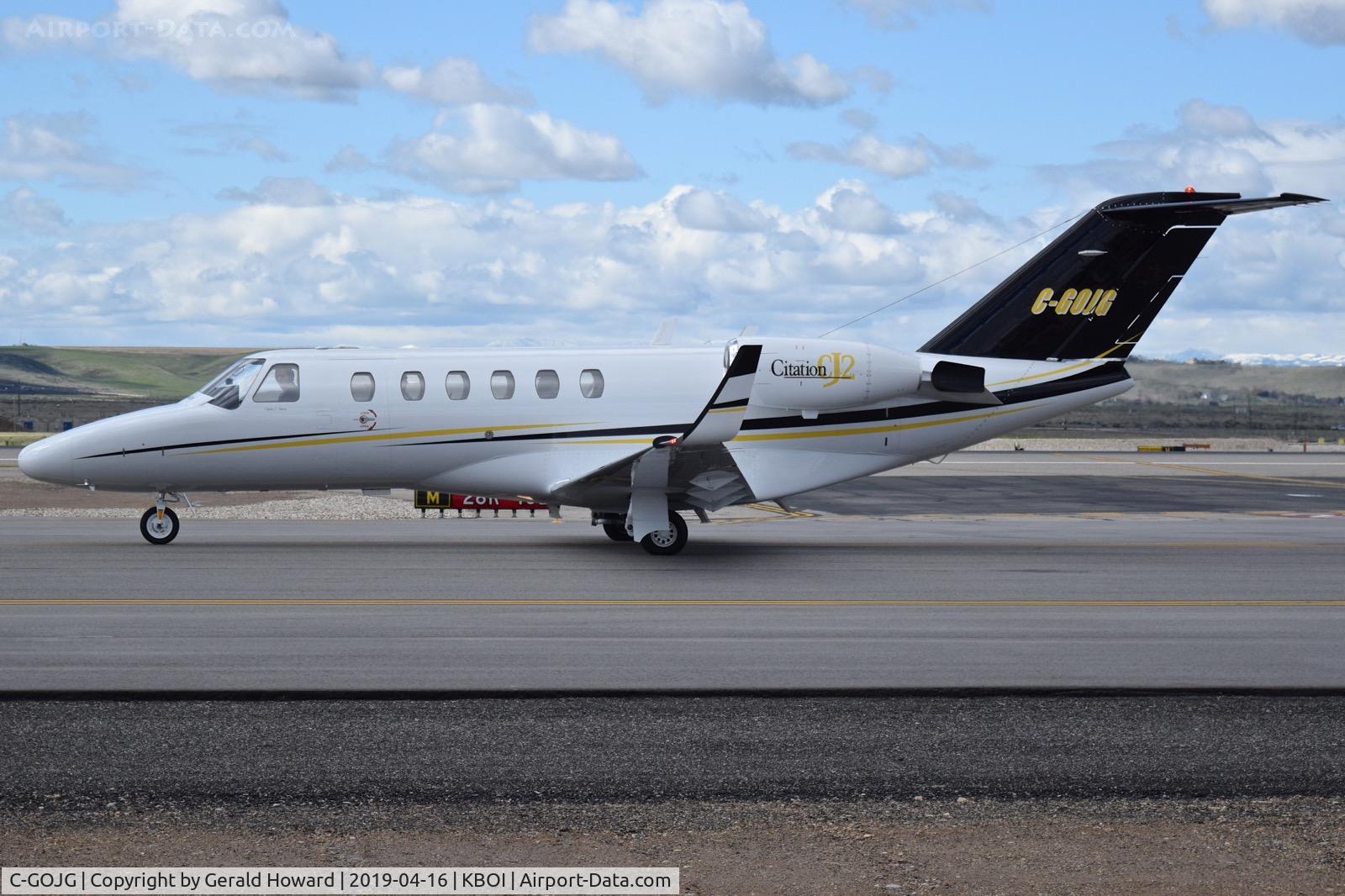 C-GOJG, 2002 Cessna 525A CitationJet CJ2 C/N 525A-0087, Taxiing on Alpha.