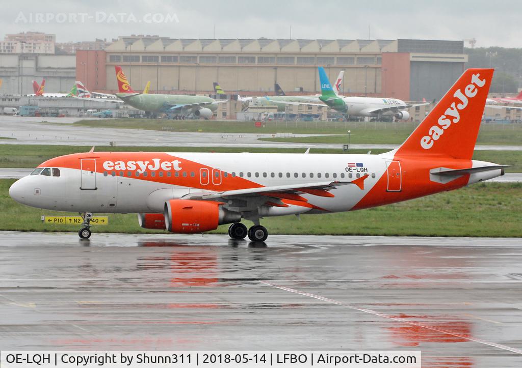 OE-LQH, 2007 Airbus A319-111 C/N 3176, Taxiing holding point rwy 32R for departure...
