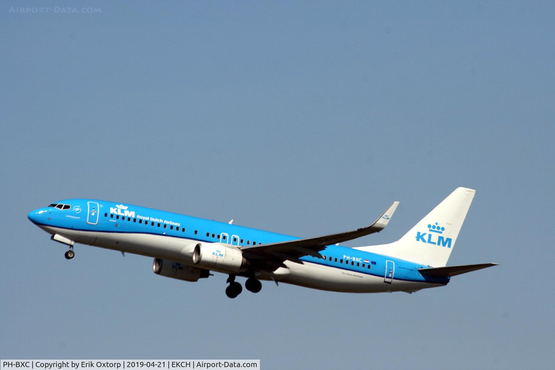 PH-BXC, 1999 Boeing 737-8K2 C/N 29133, PH-BXC taking off rw 22R