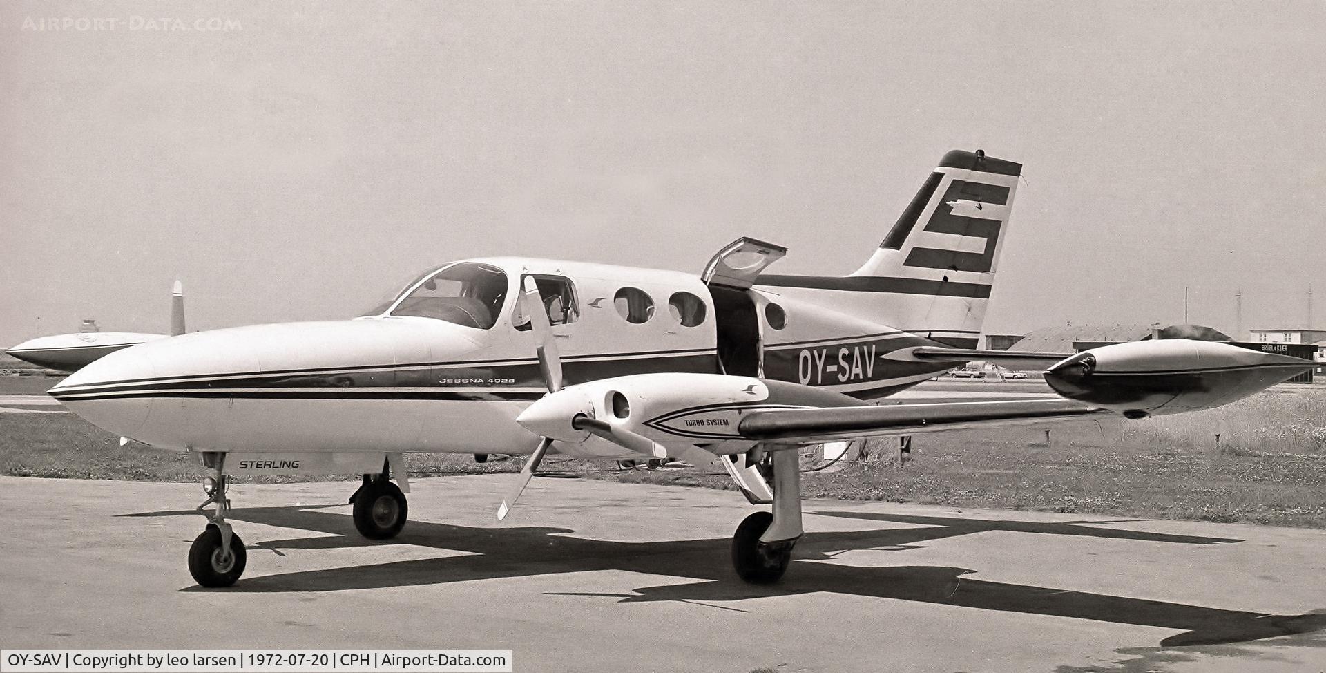 OY-SAV, 1971 Cessna 402B Businessliner C/N 402B0201, Copenhagen 20.7.1972