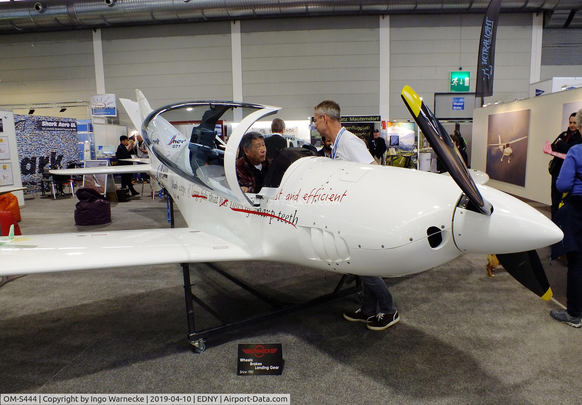 OM-S444, 2017 Shark Aero Shark C/N 053/2017, Shark Aero Shark at the AERO 2019, Friedrichshafen
