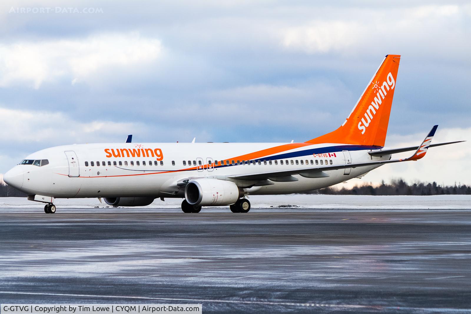 C-GTVG, 2007 Boeing 737-8Q8 C/N 30719, Pulling into the terminal