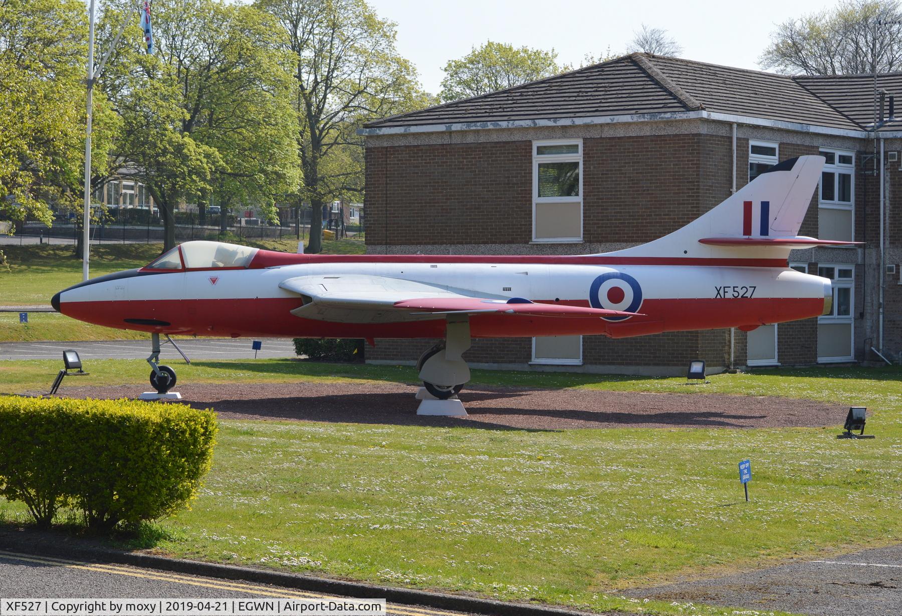 XF527, 1956 Hawker Hunter F.6 C/N S4/U/3373, Hawker Hunter F.6 on gate guard duties at RAF Halton.