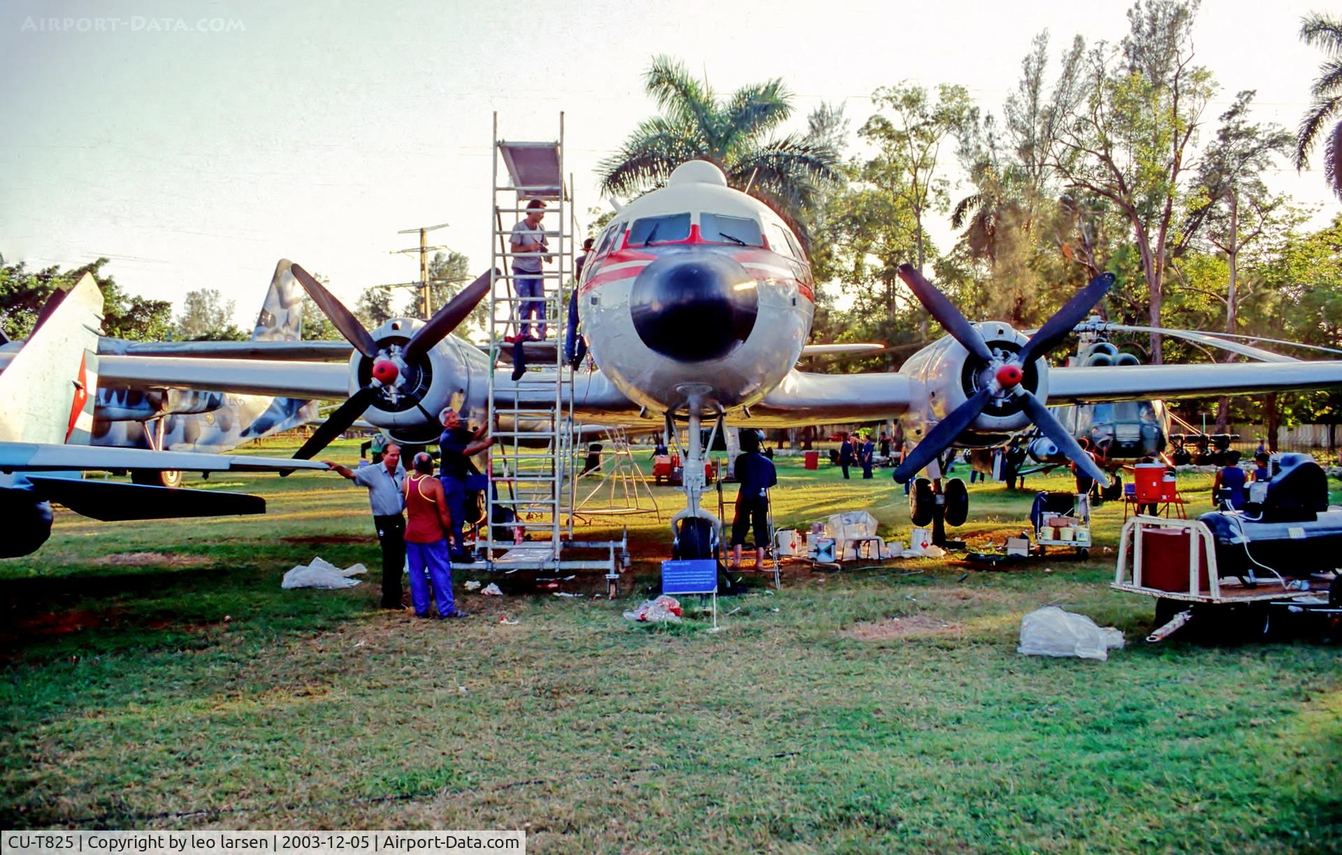CU-T825, Ilyushin Il-14P C/N Not found CU-T825, Havana Air Museum 5.12.2003.paint in progres.