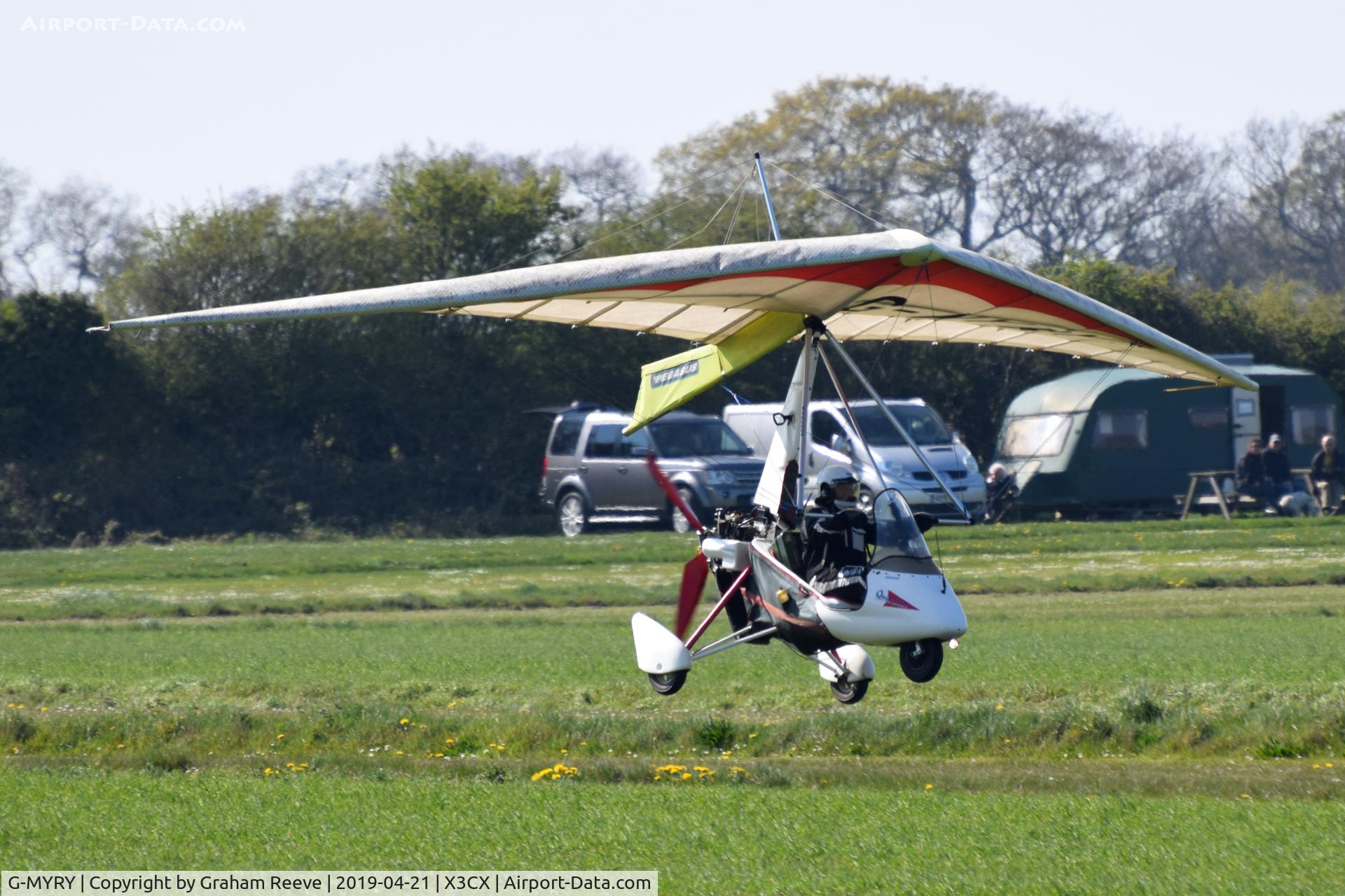 G-MYRY, 1994 Solar Wings Pegasus Quantum 15 C/N 6813, Landing at Northrepps.