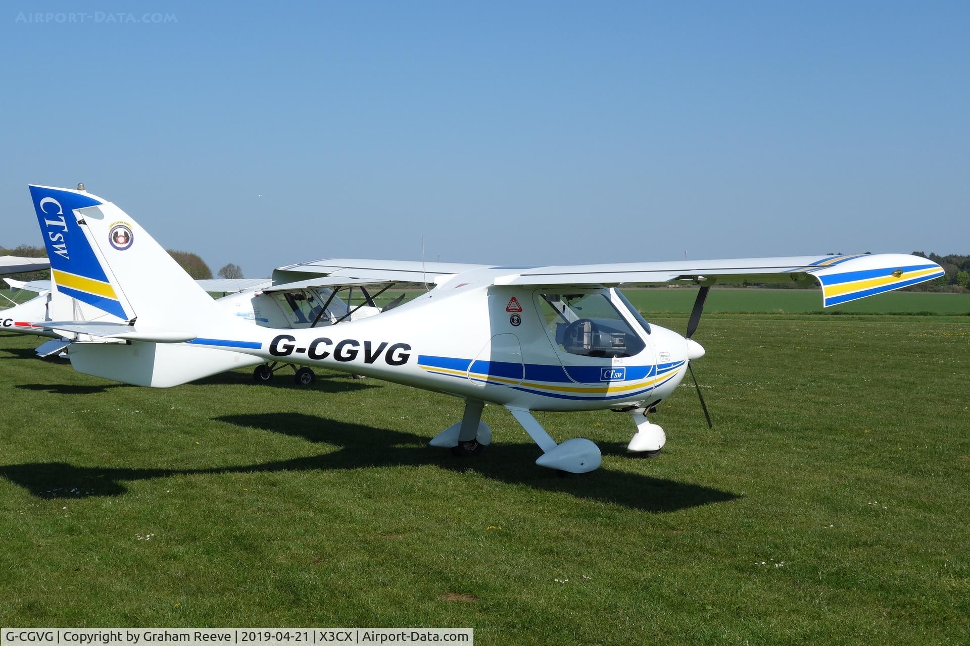G-CGVG, 2011 Flight Design CTSW C/N 8575, Parked at Northrepps.