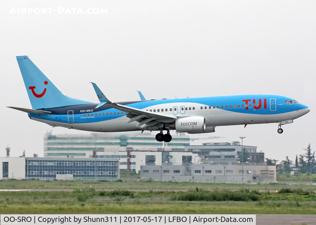 OO-SRO, 2006 Boeing 737-86N C/N 32669, Landing rwy 32R