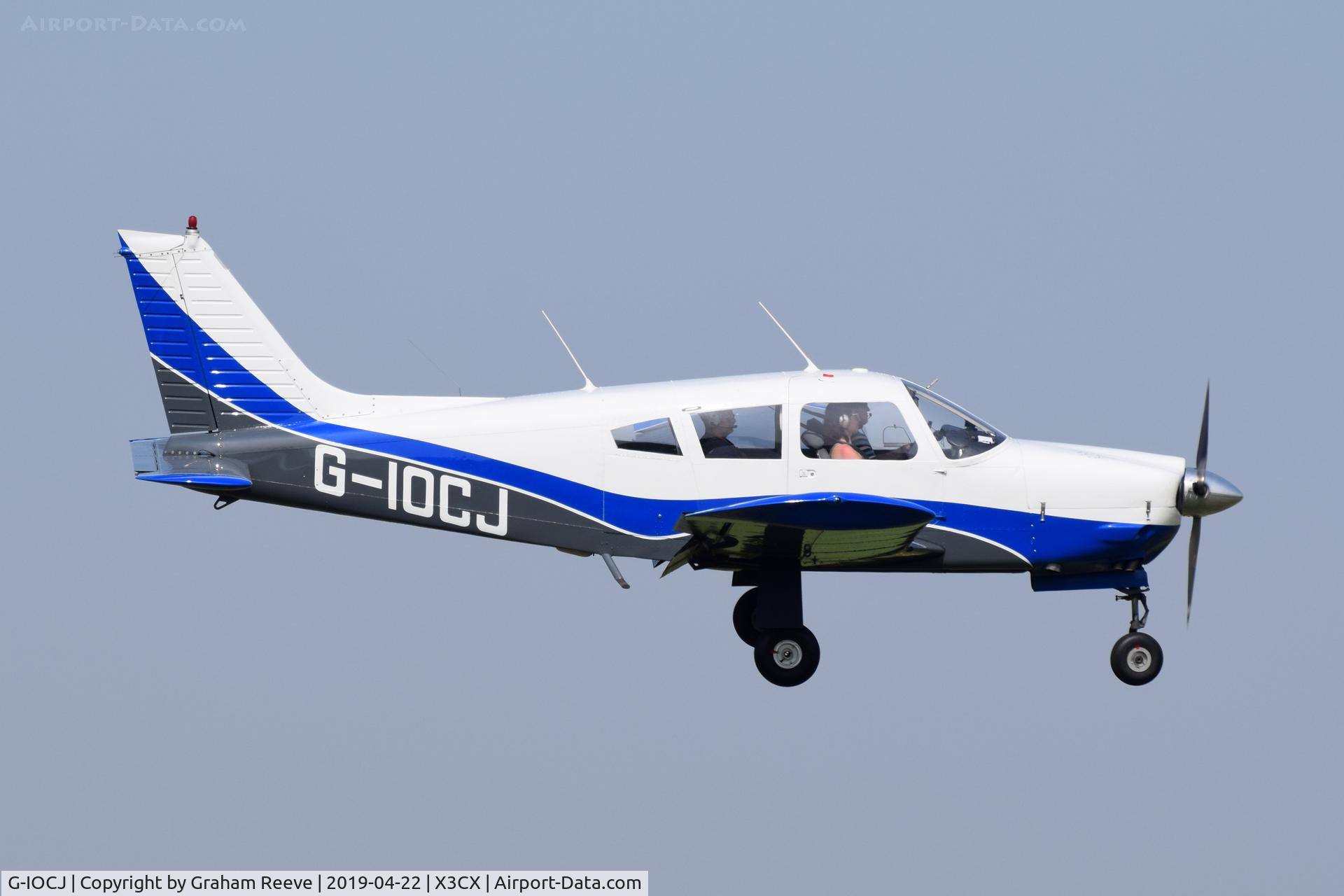 G-IOCJ, 1973 Piper PA-28R-200 Cherokee Arrow II C/N 28R-7335148, Landing at Northrepps.