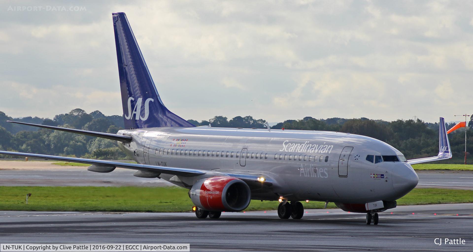 LN-TUK, 2001 Boeing 737-705 C/N 29096, @ EGCC