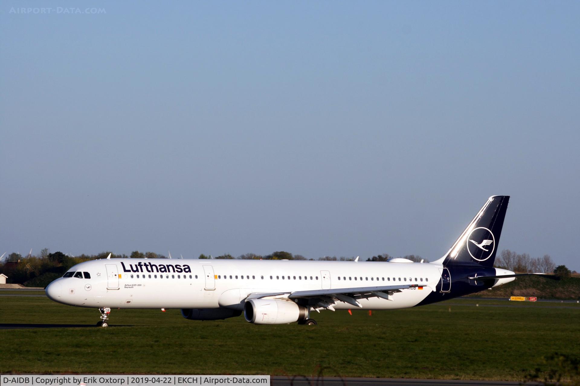 D-AIDB, 2010 Airbus A321-231 C/N 4545, D-AIDB landed rw 04L