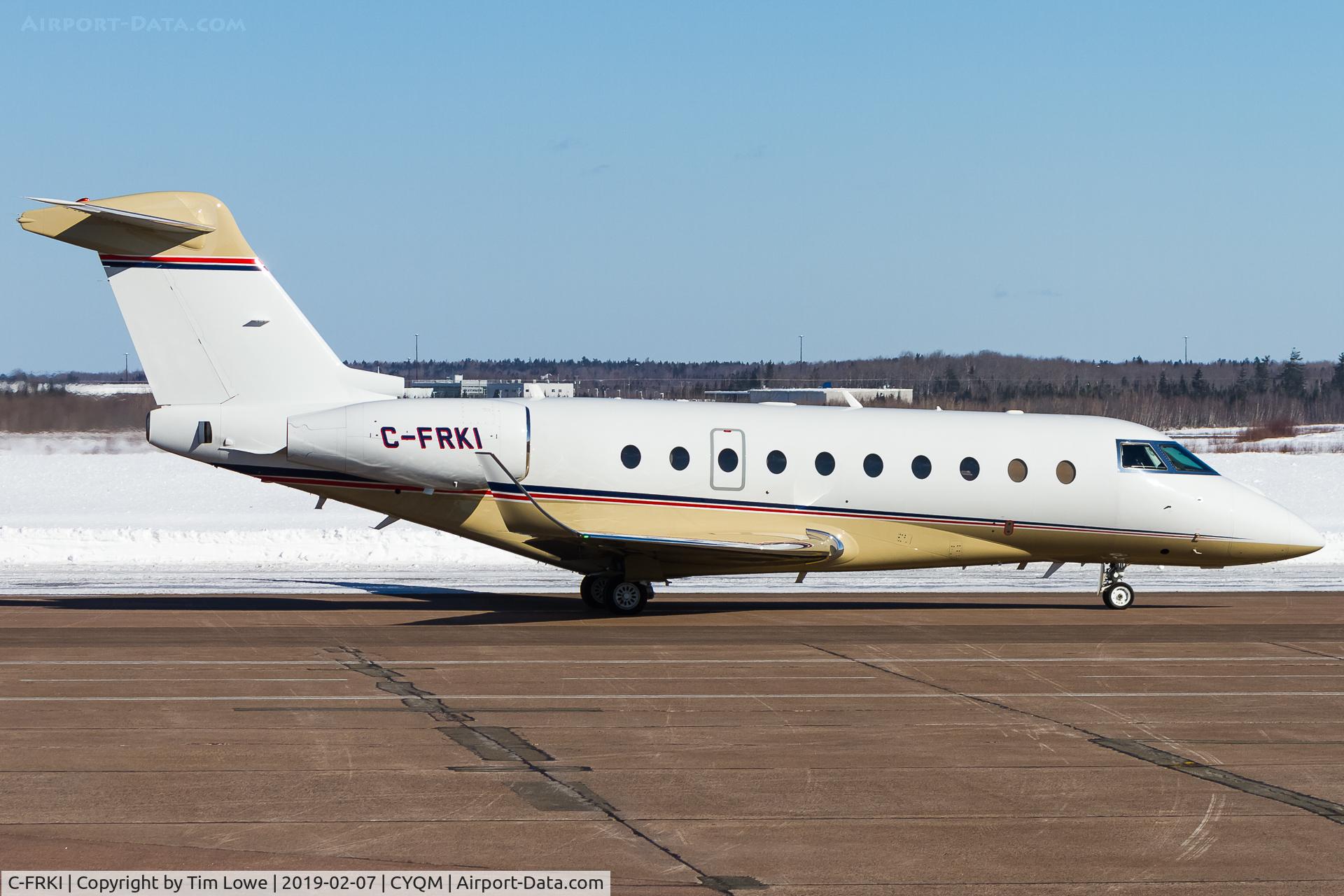 C-FRKI, 2006 Cessna 680 Citation Sovereign C/N 680-0071, Taxiing to runway 29 for departure