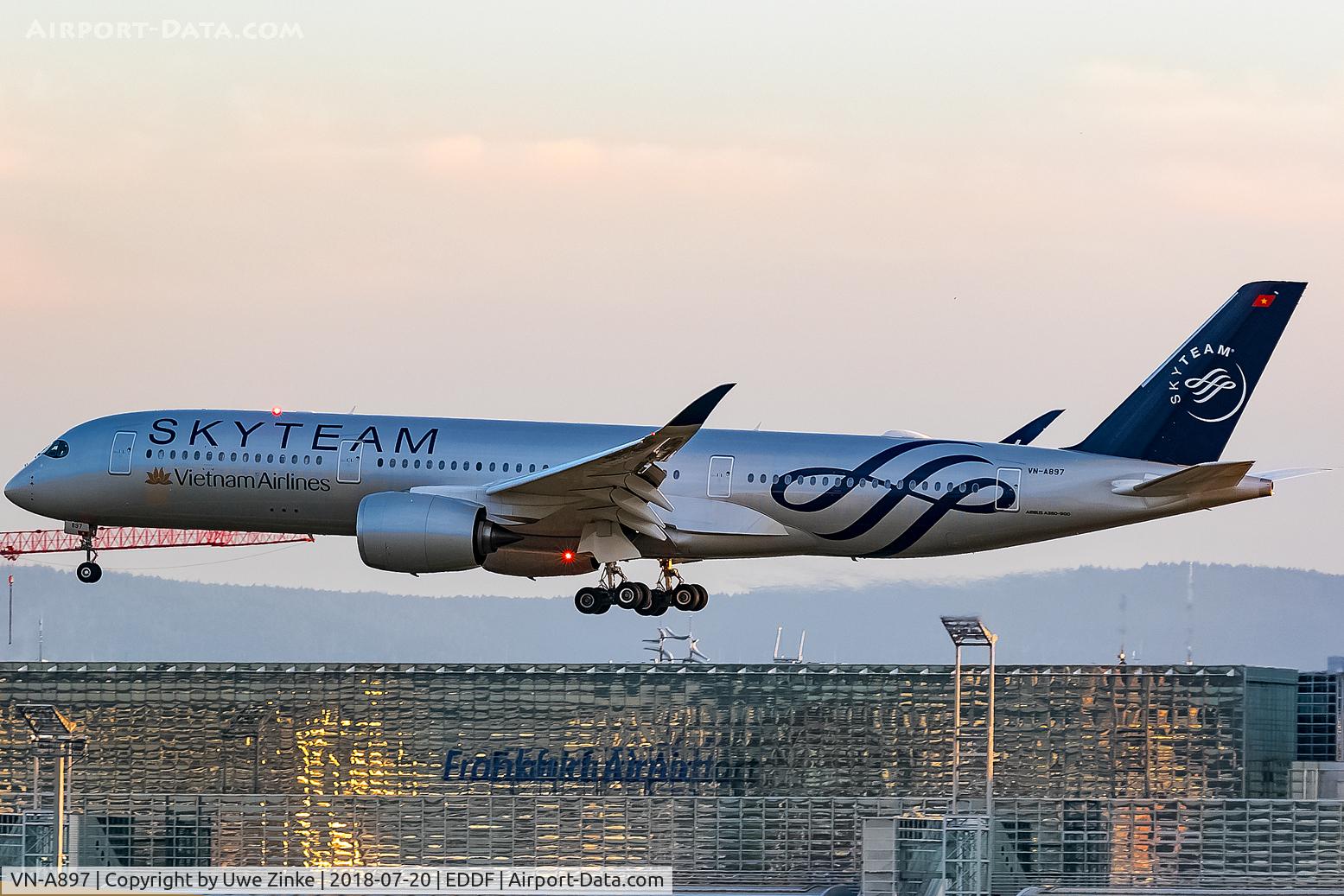 VN-A897, 2018 Airbus A350-941 C/N 197, early morning