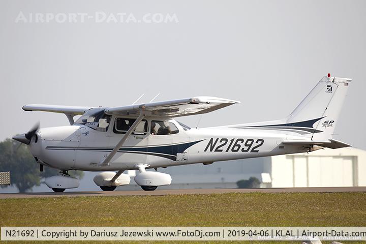 N21692, 2004 Cessna 172S C/N 172S9651, Cessna 172S Skyhawk  C/N 172S9651 , N21692